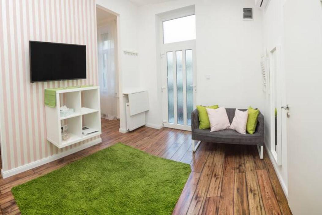 Hi-Bp Design Home Apartments In The Heart Of Budapest Exterior photo